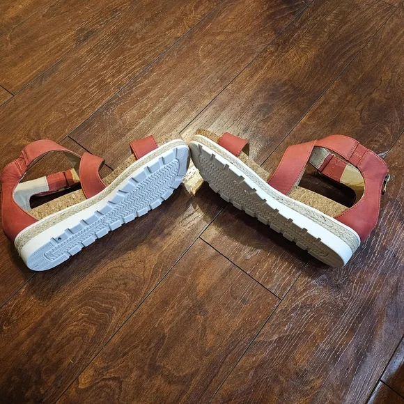 Adrienne Vittadini Capers Wedge Sandal, Pink, Size 9.5 - Picture 6 of 6